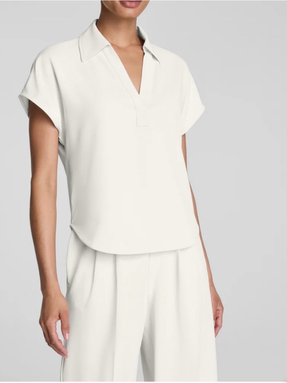 SPANX White Collared V-Neck Short Sleeve Top NWOT Size S